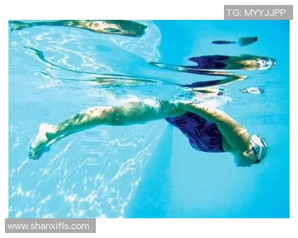 蝶泳技巧解析：从基础动作到高效训练的全面提升策略